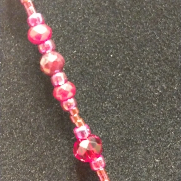 Handmade beaded necklace - Picture 4 of 4